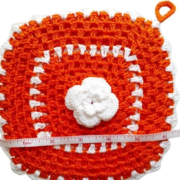 Hand Crocheted Pot Holders Hot Pads Trivet Flower White Orange S7.5" set of 2 - Picture 8 of 8